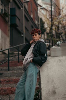 百年航运旧规短暂松绑;能源危机下政府出招应对油价波动。 股票财经