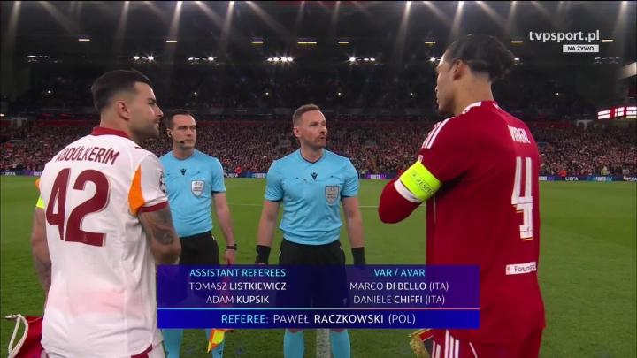 欧冠焦点战临近,主裁判突发伤情;波兰名哨马齐尼亚克无法执法,利物浦对阵加拉塔萨雷迎来新主裁。 体育新闻 欧冠焦点战临近,主裁判突发伤情;波兰名哨马齐尼亚克无法执法,利物浦对阵加拉塔萨雷迎来新主裁。 体育新闻