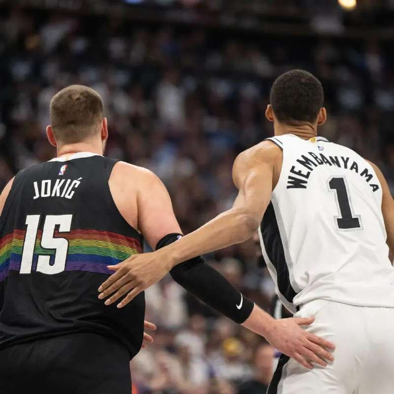  【深度拆解】文班亚马如何重塑马刺：从摆烂球队到争冠热门的底层逻辑 体育新闻