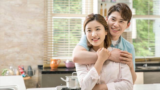  那个被弟弟掏空的姐姐，终于说出了憋了十六年的心里话 情感心理