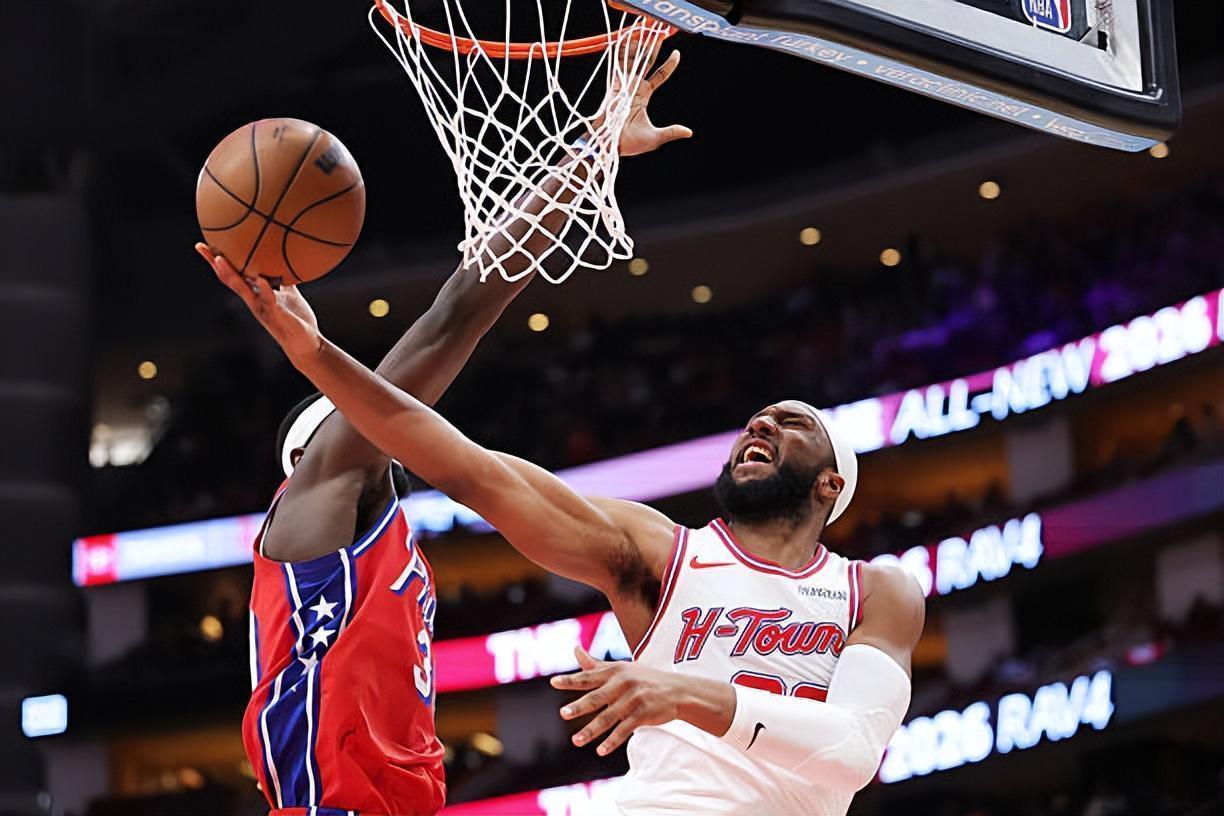  【深度复盘】火箭后场大闸进攻效率断崖式下跌：数据不会说谎，季后赛先发位置何去何从？ 体育新闻